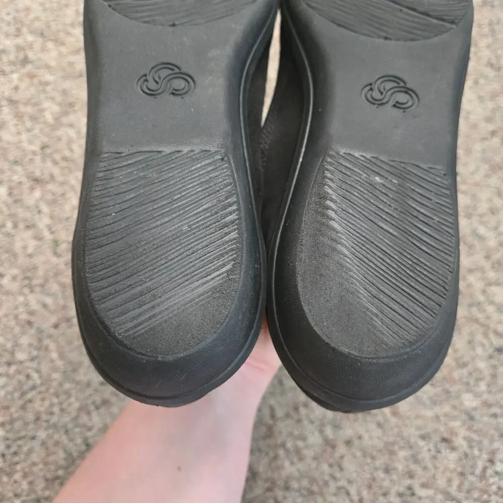 Clarks Women's Ayla Low Cloudsteppers flats 7